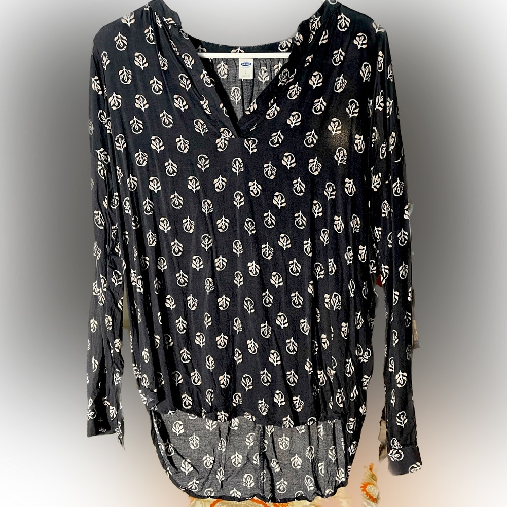 Lovely silky flowy boho gypsy long sleeve shirt